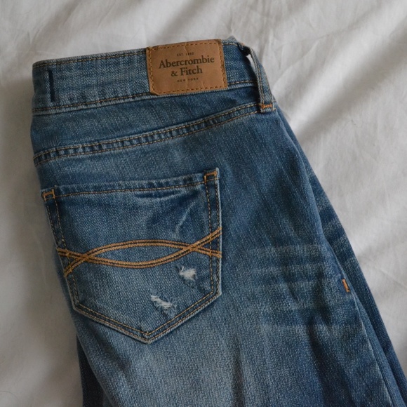 SOLD EUC Abercrombie & Fitch Long Skinny Jeans - Picture 6 of 6